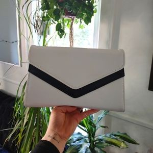 Beautiful Retro/Vintage Envelope Bag with Strap